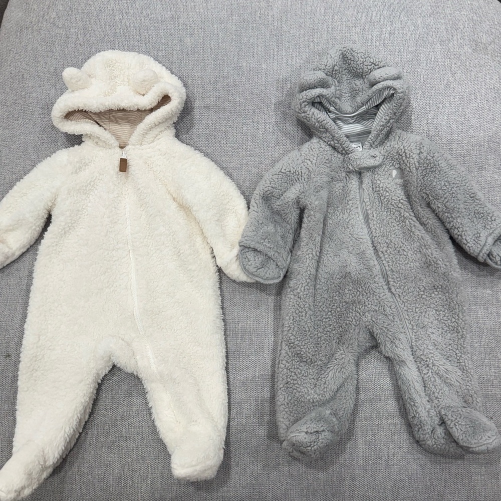 Carter's Cream and Gray Fleece Footies 3m